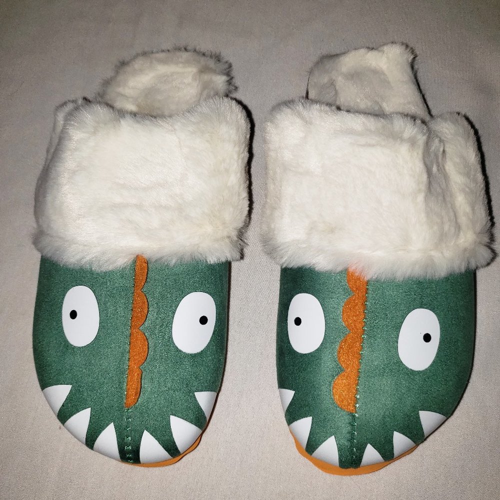 Children’s Dinosour Slippers! New in Bag! Krabor Size 11/12